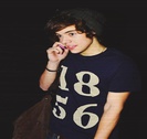 ⇒ ; how cute ^^. # jade. + - îl bate pe umăr pe hruşcuţă ;<. - sigh. ; neaţa. # annieVato.