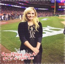 ∞ ♥ 　.; # îl trage uşor peste ea - jucându-se-n părul de la ceafa lui ;3.