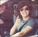 ⇒ ; mhm , cool ; invisible alle.