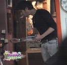 » ; VAAI ;<. # purişel ; âmm ;-?. # se pune pe jos ;