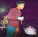 » ; BINE, D-ASTEA . . NO TENDO ÎNŢELEGO -.- ; # o sărută-ncet ;
