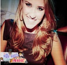 ╠ ˡᵉᵗᵗᶤᵉʰ ╣→ . # se joacă cu degetul pe tricoul lui ; probabil a fost ceva perfect ;3 , ca tine ;x