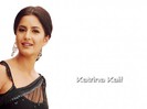 Katrina-Kaif-in-a-Pure-Indian-Lady-Outfit-Sexy-Photo-of-Katrina-Kaif-in-Sexy-Black-Saree2-520x390