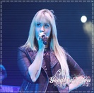 ; __ ∞ ;♥. .; un bine ;-?. simplu ;;). ciudă?. # se joacă-n părul lui ;