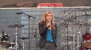 Fearless- Olivia Holt in Chicago 365