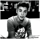 Ce ma distrez :-)  am trecut toate niv de la angri birts wow...( sarcastic)