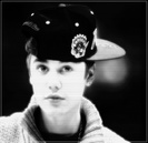 ». moldoveeeeeni. la putere. <3 =)). + fwa ;-?. tu te-ai. vazut cu unicorn. in real. =) ?.