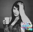 ϟ ┊ ρσσƒєєн ┊_ alexandra ^ ashley . _ își pune o cască de la ipod și ascultă _