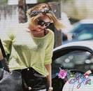 ♥ → . contează .