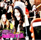 x [ se uita la el sii rade ] =]]]]... Decii iti plake Jessy ;;) Pui Mic si rau =]]]]