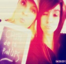 ». lou. . chiar a plecat. O.O ?. + AW ;-<. - click -