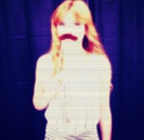 ». eu am un punct. sensibil. pentru ea. . si tie. nu-ti place. ;[ ? =))) [ purieeh. ;