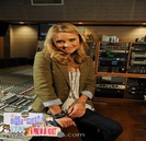 ╠ ˡᵉᵗᵗᶤᵉʰ ╣→ . tot perfect rămâi ;3 şi dulce :) .