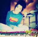 → ; ∞. e drăguţă ? ;-?. şi dacă ştie cineva să-mi zică cine e. . - click