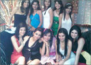 Pyaar-ki-ye-ek-kahaani-girls-pyaar-ki-yeh-ek-kahani-21129665-350-250