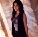 `[coboara] Hey..ah..a adormit Hwa..:) [se pune pe canapea]