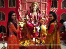 171262-krystle-and-nia-at-the-ehmmbh-set
