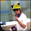 ~> ..|intra| ..Aishh.. |se tranteste pe canapea| ..Hyun! ..Hurry up!..
