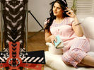 zarine_khan_wallpaper_4-normal