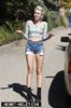 normal_Miley_Cyrus_Out_and_about_in_LA_February_4_2013_36-02052013041533000000