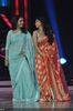 Rani-Mukerji-with-Madhuri-Dixit-on-the-sets-of-Jhalak-Dikhhla-Jaa