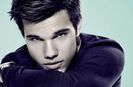 pt ca vine drew la noi acum sus pe motor