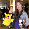 .. Mnuu.. eu vreau cu Hoonie.. dar.. -.-.. [se uita la tel] ..MM.. :-L