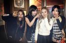 lee hi and 2ne1