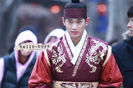 2The Moon That Embraces the Sun