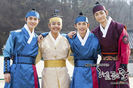 The Moon That Embraces the Sun  f4