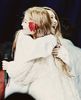 2NE1 CL AND LEE HI