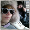 << ..[ii cade capul in dreapta.. :)); se trezeste brusc] ..:| ..Auci. :| ..Aaa.. neata.. sau..nu? ..