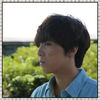 << ..[se uita spre terasa] ..MinKi.. :-? ..Ai grija sa nu cazi :-s..