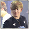 << ..MinKi.. mai este suc la bucatarie? ..:-? ..