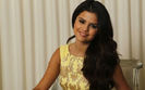 57672__h=550x_selena-gomez-reuters-2013-photoshoot-07-560x352