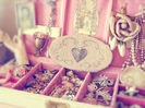 cute-girly-jewelery-pearls-photography-Favim.com-140321