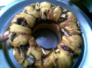 A ajuns tort. Mancat deja.