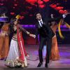 Sanaya-Irani-and-Manish-Paul-sets-the-Jhalak-Dikhla-Jaa-stage-on-fire-with-their-act-