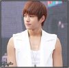 ∞ .. Auzi la ea. >:P .. Sunt inocent. :"> .. JungAh,ti se pare ca avem..pene? :-" .. :)) ..