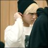 (Kai) ..De joi. :)) Aaa, eu plec sus.. noapte buna. :) ..(pleaca)