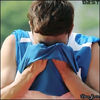 [DJ] ..[isi pune mana la cap] -__- ...Hai cu mine. :) ..[il trage pe Seob de bluza in sala]