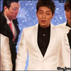 [Dj] ..[coboara] ...(:| ...Aaa.. unde`i Bomi? :-?