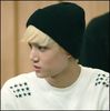 (Kai) ..(Se ridica,se aseaza lnga Krys,o ia dupa gat,ii ridica un deget) Urmatorul. :>