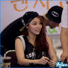 ♡ Nu..nu trebuia..:P.. [se apleaca peste balustrada] O sa-ti stea bine ;).. :)) Aaa..hey HeeChul :-h