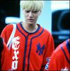 (Kai) ..(intra cu Luhan) Iar nu e nimeni.. Chh. :)) (se aseaza pe canapea)