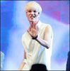 (Kai) ..Victoriee,gratie lui JungAh..(bate palma cu Mk) ..:))..
