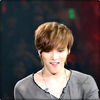 >> ..[se duce mai langa ea] ...Am  o camasa.. :"> ...Ca si cadou.. Dar n`o poate vedea Junsu.. :-" .