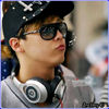 << ..Nu ma paraseste. :"> ..Imi este fidel. ;;)