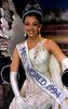 266061-miss-india-aishwarya-rai-sits-on-her-throne-moments-after-being-crowne