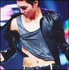 (Kai) ..De ce nu? :> (o impinge in apa,alearga) CE AI SEOB? :))=))